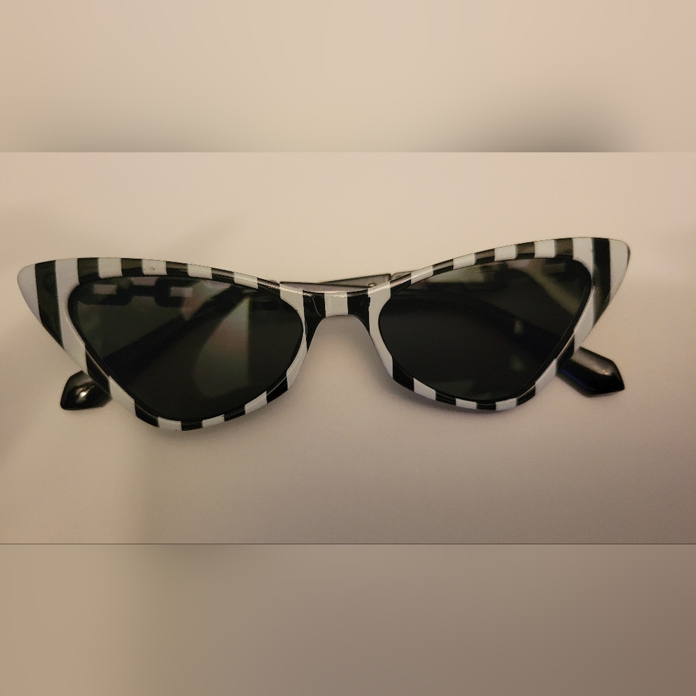 Black and White Striped Sunglasses